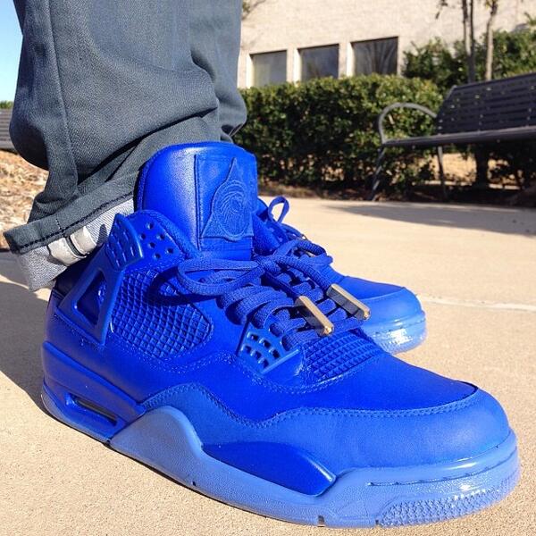 all blue 4s