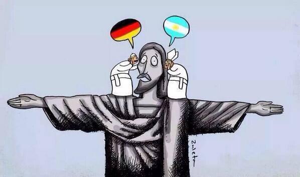 SanTTcheZ's tweet photo. Les deux papes sur les épaules du Corcovado #ALLARG http://t.co/FXRlTf4Nvp