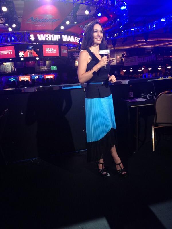 Carafelliprod's tweet image. Under 70 left at #wsop2014 w today and tomorrow left to get to only 9. @KaraOTR @FarrowRandy @cararoo