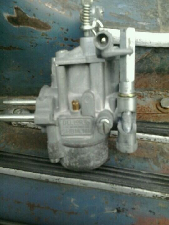 _gathotkoco's tweet photo. @FJBvespabdg @juALVESpa @vespakuser wts karbu pts ori NOS Dellorto 16-16. baru stok lama. 08562820821 / 7945AD9C http://t.co/VMHBrpGifQ