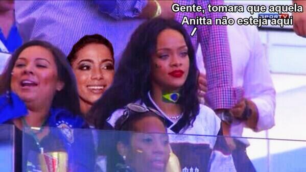 dicas_ruggero's tweet photo. @_rihannadicas http://t.co/YPw3GAmJrq
