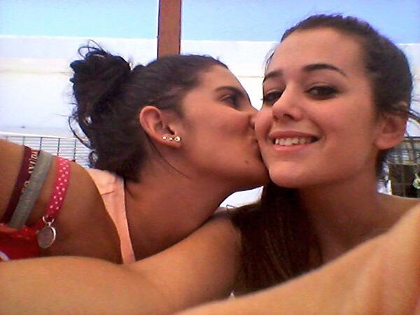 Fn91Inmaculada's tweet photo. La turuu es de mi equiiiiiipo !!!! @Rocio_tururu  me echaba de mens yaa.... http://t.co/qwLHGJBQp5