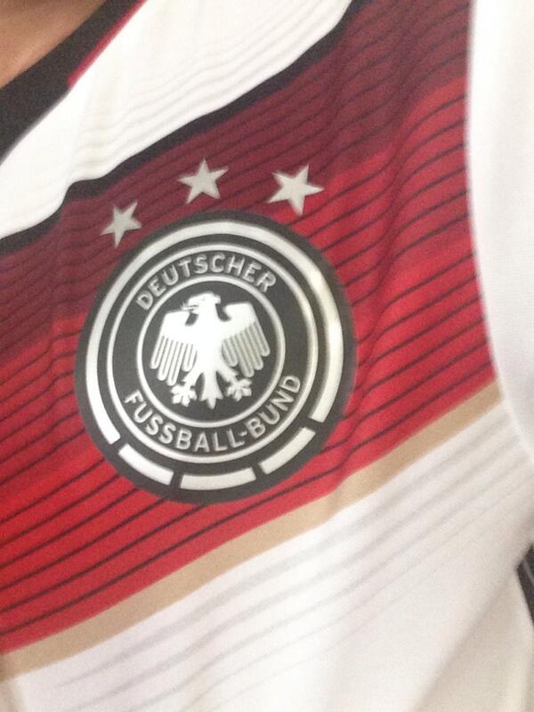 schaeffer_sam's tweet photo. Need a new star. SCHLAND 🇩🇪! http://t.co/asQYayuJyb