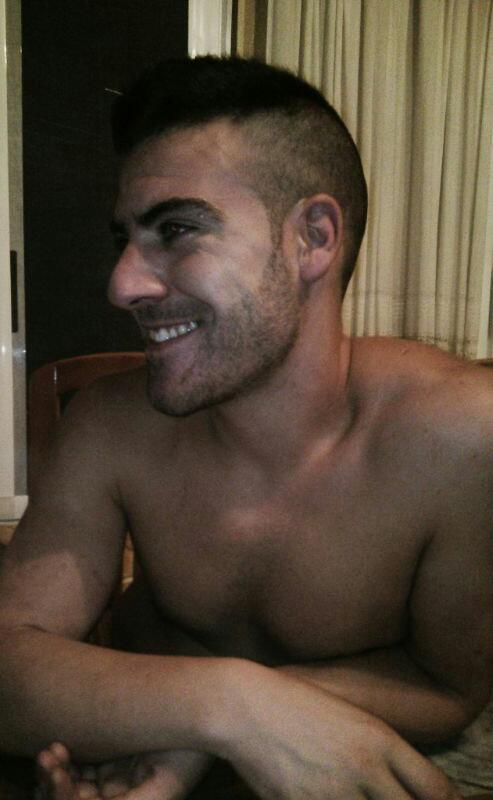 maripilicc's tweet photo. Buenas noches a mi guapo precioso @juanmanuelcuen #teComo http://t.co/cLxOhDb2Z9