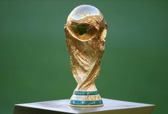 FootballFunnys's tweet photo. RETWEET if this is the greatest World Cup you've ever watched! http://t.co/D2gHd2TshP
