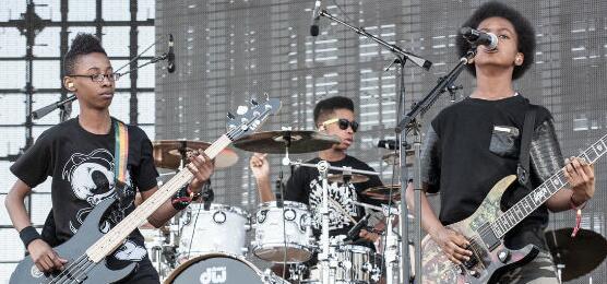 MusicLessonsCom's tweet photo. 8th Grade Metal Band,#UnlockingTheTruth Lands Deal With Sony:
http://t.co/cGnkN2vNk4
#mlvod http://t.co/hK3Cqee1CO
