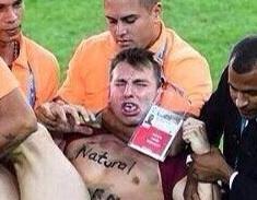 BenBroadhurst92's tweet photo. @Vitalyzdtv you fucking legend!!! http://t.co/0zhlQxJas6