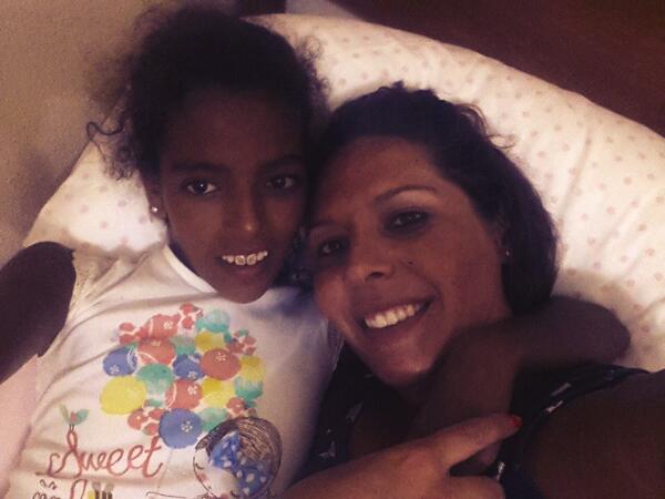 RemediosFuenvaz's tweet photo. Buenas noches con mi princesa!! http://t.co/zH30oFrT00