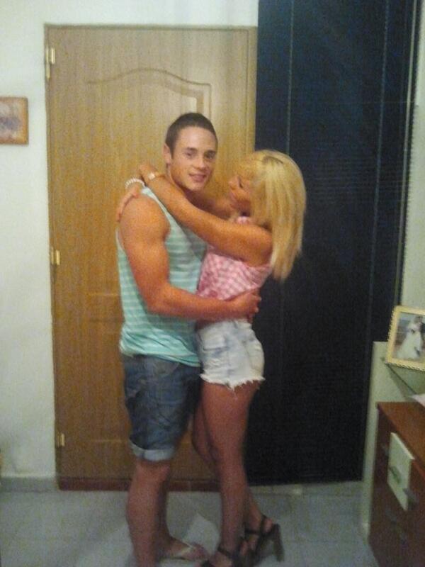 RMBarcelo2's tweet photo. Gracias por estos 11 meses a tu lado @CynthiaDPadilla <3 #14 http://t.co/mnmThVZCG9