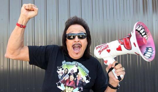 Mouth south the of the Jimmy Hart