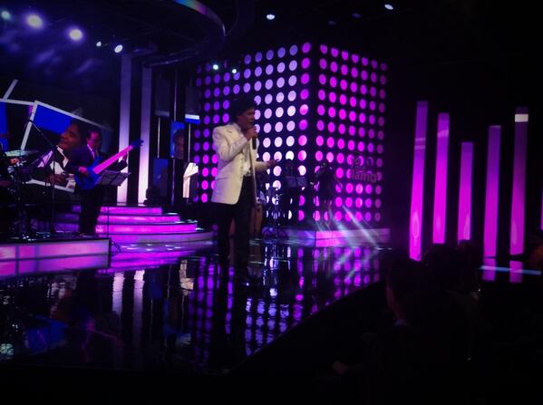 qccecuador's tweet photo. ¿Te gustó la presentación de Rudy La Scala? Envía la palabra RUDY Y podrá ser el ganador de Yo me llamo! #FinalYmll2 http://t.co/lQVpyRdcrB