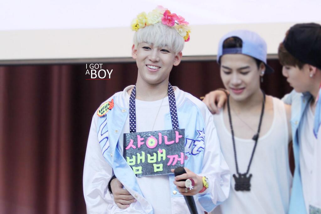 BseHpU_CIAAUqTL.jpg:large