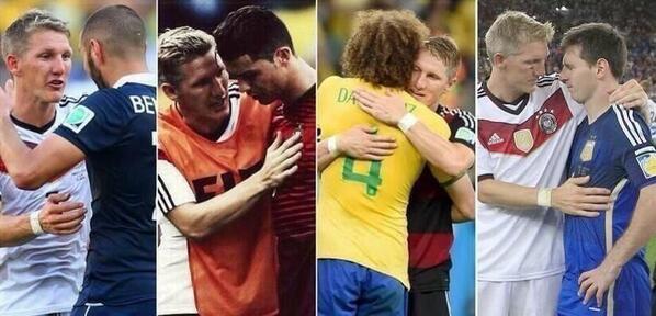 ¿Qué tiene puesto Cristian Rey? tweet media