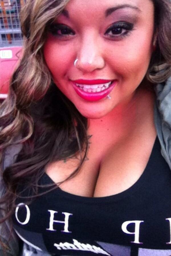 FromDivine's tweet image. I was on #cloudnine #lastnight at the #jurassic5reuniontour #badass #jurassic5 #hiphopchicksrule 😙💨💨