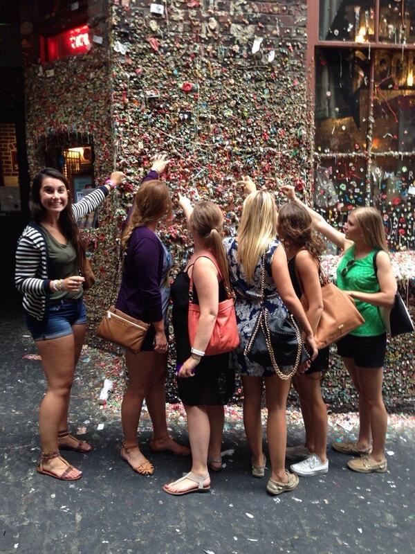 gammaphiatksu's tweet photo. Our exec team checking out the beach and Gum Wall on their last day in Seattle!! #ShineinSeattle http://t.co/pvUoG17cEI