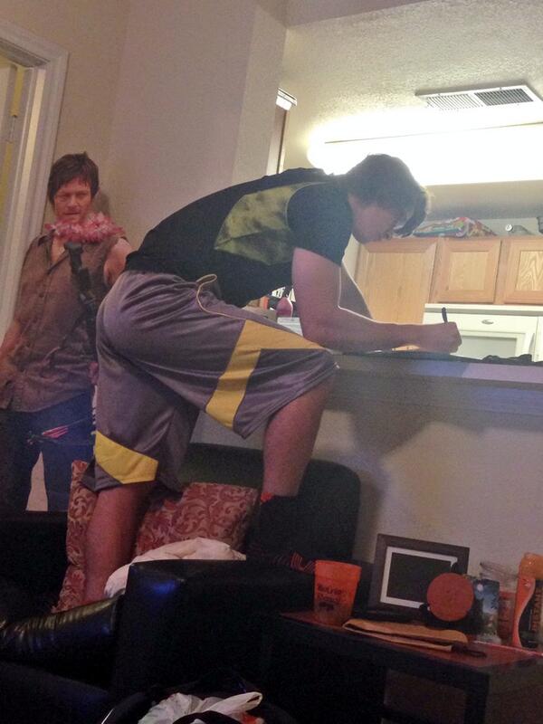 Alexandra_Kait's tweet image. Darryl knows. #DatButt #Bae