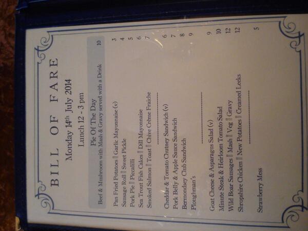 THEROSELDN's tweet photo. Today's lunch menu #piedeal http://t.co/D67VlCfcdG