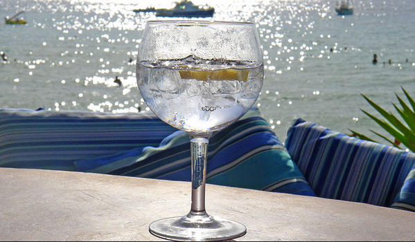 ginnesia's tweet image. Que mejor manera de comenzar la semana .. #relax