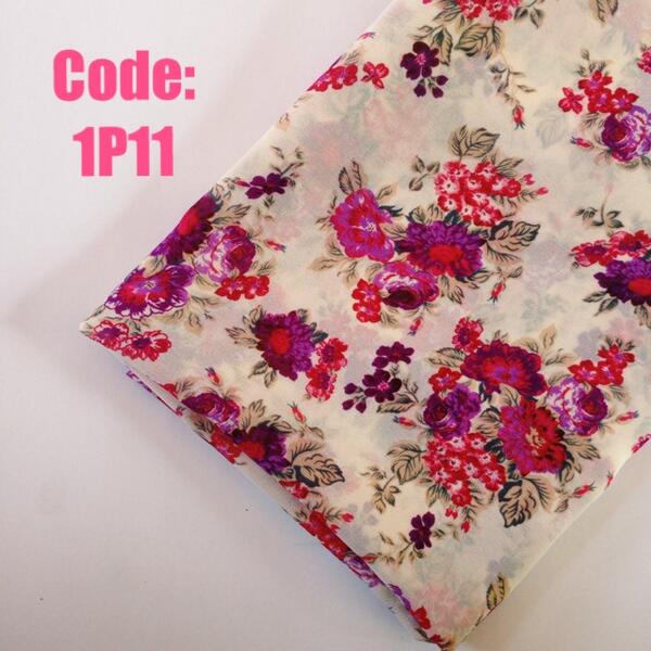 ihijabstore's tweet photo. Who can resist this pretty flowery hijab? I bet no one. It will beautifully wrapped your head. :)) http://t.co/7JdIdZCdVw