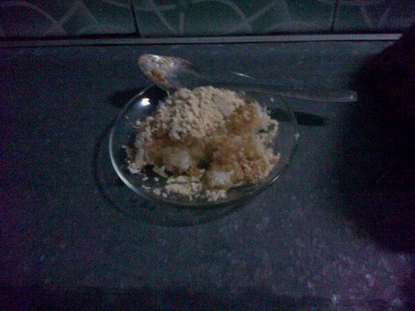 neinei_nee's tweet photo. Hitam pada Gelap #LaskarKelorBand http://t.co/toV0Y9ESpL