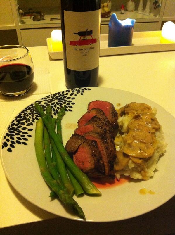 WaMichelle's tweet photo. Oz harvest #mealforameal http://t.co/IPTzJ84tQK