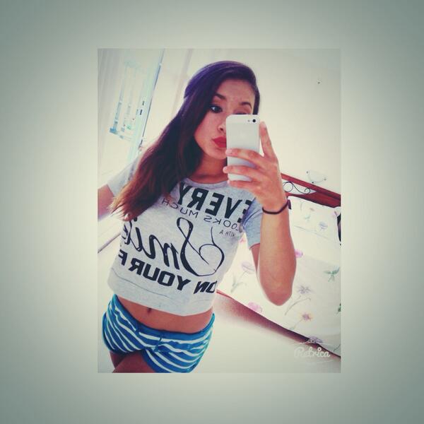 omgreinx's tweet image. “@bravmain: Citeer dit met een selfie,  en ik ship je met: B-Brave , mainstreet , zomaer , 5SOS , 1D #Citeer #Ship”