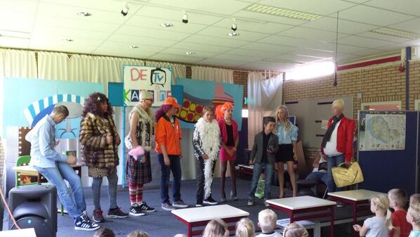 markenburg's tweet image. Uitvoering van de afscheidsmusical voor de medeleerlingen.