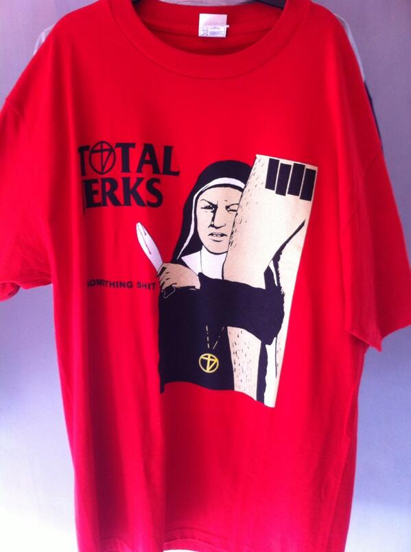 Ts <a href="/total_jerks80/">TOTAL JERKS</a> tag AAA size L , harga : 130 ribu
