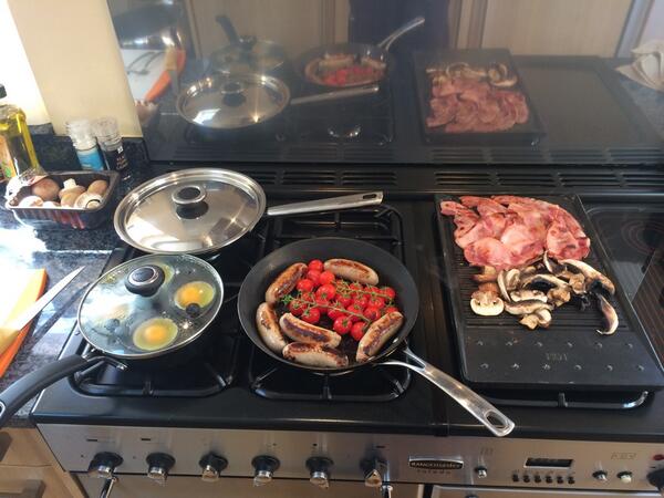 jeffbranca's tweet photo. @ImTheButterGuy RT : Can't beat cooking up a full English. Smell of cooking bacon gets me every time. Love it. http://t.co/TPZdTlztrs