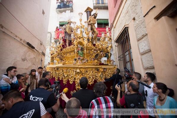 Aurora, Reina y Madre del Albayzín tweet media