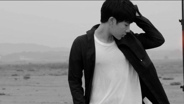 sooyeolie's tweet photo. GYU NIPPLE http://t.co/Ni2laLID1v
