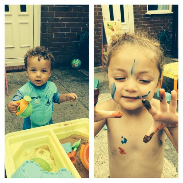 boff11's tweet photo. @Just4tinypeople my son loves sand and water and my daughter loves painting #JFTPMagic http://t.co/CC7hQ1gPbn