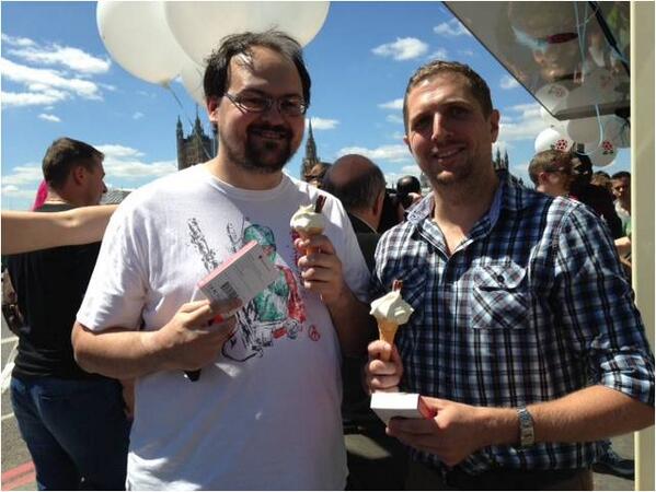 element14_Avnet's tweet image. Ooh, #ExtraRaspberry with your ice cream, sir? Ooh, suit you!