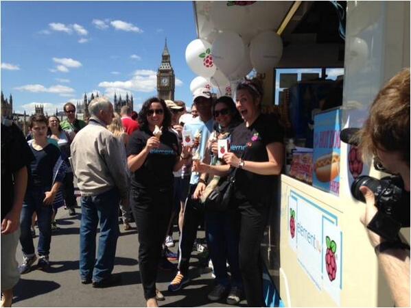 element14_Avnet's tweet image. Just 20 minutes to go down here at Westminster bridge! Come say hi, get an ice cream and ask for #ExtraRaspberry