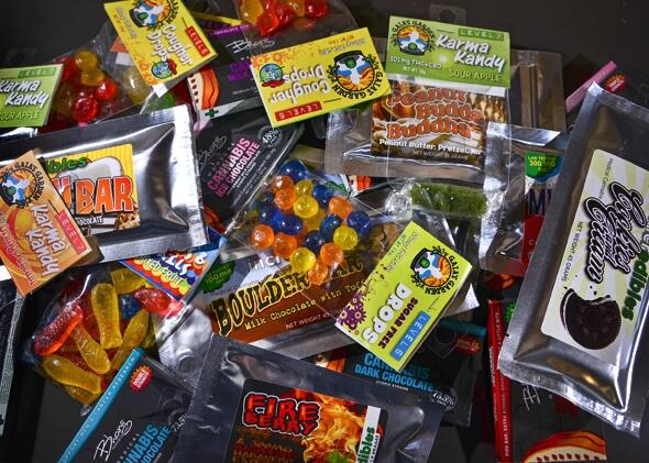 HIGH_TIMES_Mag's tweet image. Florida Men Facing LIFE IN PRISON for Possession of Colorado #Pot Products—ht.420.com/1oPjIJl |