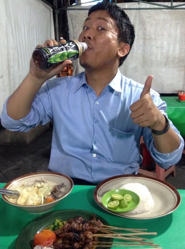 @MyBroSayz : buka puasa paling enak ditemenin #mytearamadhan yang selalu jaga metabolisme mu.. Pokoknya #enakterus