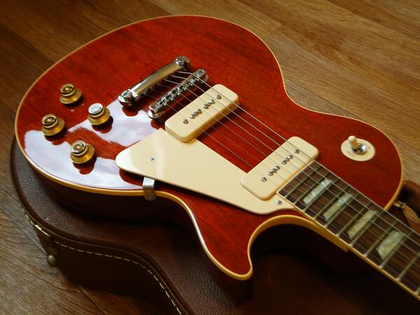 RadMeandr's tweet image. Gibson Custom Shop Les Paul P-90 Mahogany Top '1994   
forum.guitarplayer.ru/index.php?topi… 
vk.com/album-18861786…
#gibson #продам