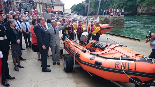 ClarenceHouse's tweet image. The Prince and The Duchess met @RNLI volunteers at #Looe&apos;s new pontoon before their walkabout through the town
