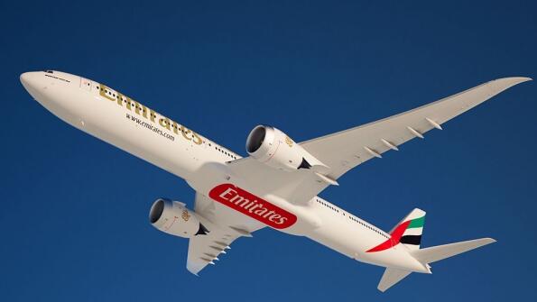 maverickhq_'s tweet image. Emirates Airline seals huge Boeing 777X deal via @atwonline zoot.li/6cl5 #airframes #airlines