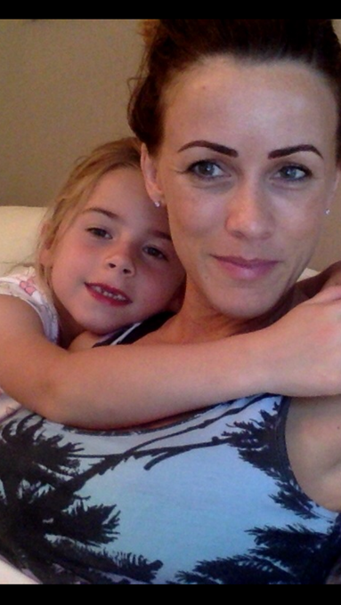 Ok so no hair or makeup BUT I had my eyebrows tattooed by @lucibruce13 today and they are AMAZING!!!