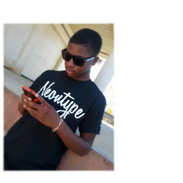 Neonsveryown's tweet photo. "199x" Tee Now Available!
#neontype http://t.co/5ZCQK09KVy