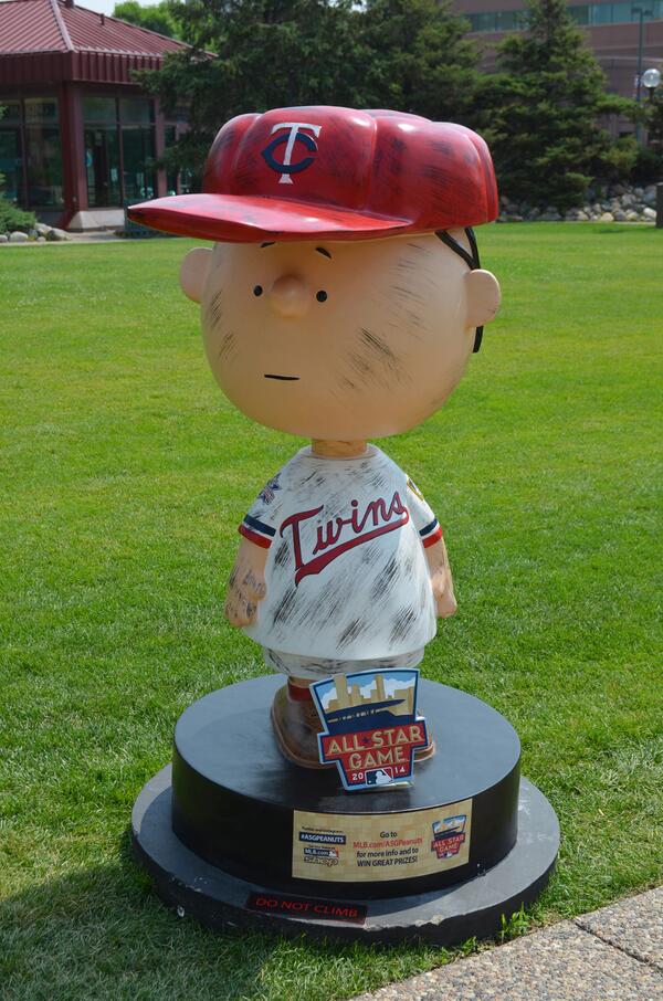 KFAN1003's tweet photo. Have you seen all the #ASGPeanuts statues around downtown yet? Check out the collection here - http://t.co/4JglKXaXtW http://t.co/y4CcTuKXkj