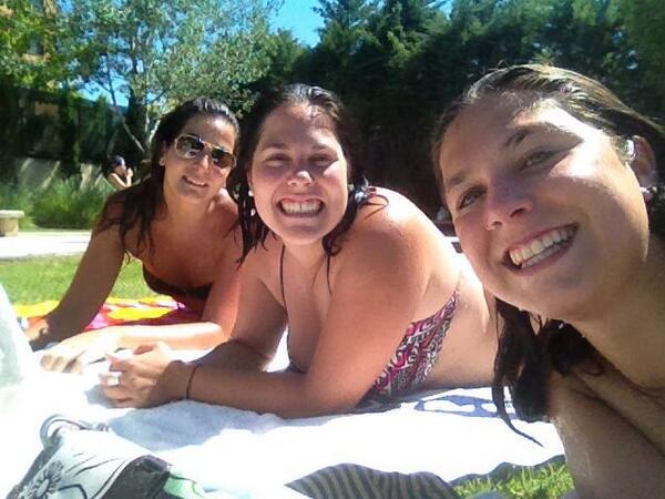 casangomera's tweet photo. Estamos moreneandooo oooh ooooh oh! @BELENABENGOCHEA @beibeus http://t.co/MPfXOJ0WiO