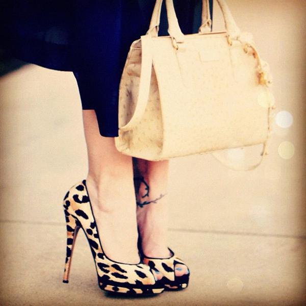 i_D's tweet photo. Is the fashion world's Instagram feed getting you down? READ http://t.co/6VQ8GXJfwu http://t.co/PqocJ8NvWg