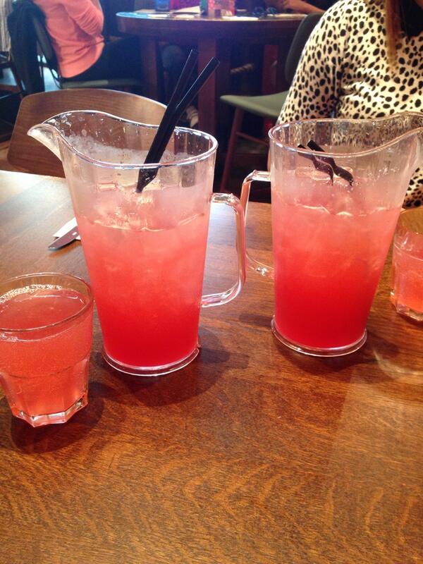 Lunch and cocktails with my bestie <a href="/elefletcher/">Eleanor Fletcher</a> 👯🍹