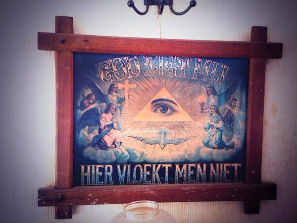 VincentVQ's tweet photo. Al 85 jaar achter den toog in café In Den Keizer. Bellegem. Mensen in de stad maken het verschil. Dank je Jacqueline. http://t.co/xjJb5azyjK