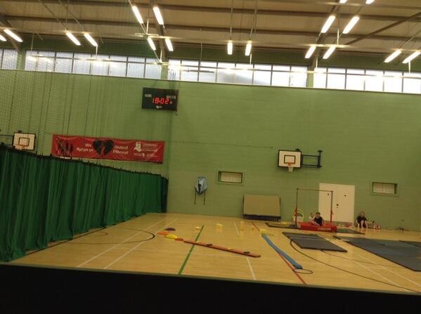 Lewis82696124's tweet photo. Right now I am in llandarcy academy for holly my little sister she is here for gym,rock climbing http://t.co/IyKNs2M3Qj