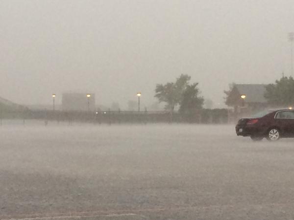 lancelahnert's tweet photo. Crazy rain at Sox Stadium. Amarillo,Texas. @amarilloglobe #NoComplaints http://t.co/uUHvX9pmfp