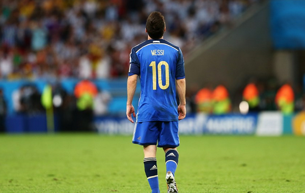 HinchadaTLF's tweet photo. Los HEROES tambien lloran... #LosBancoIgual http://t.co/3ZMaucNZza