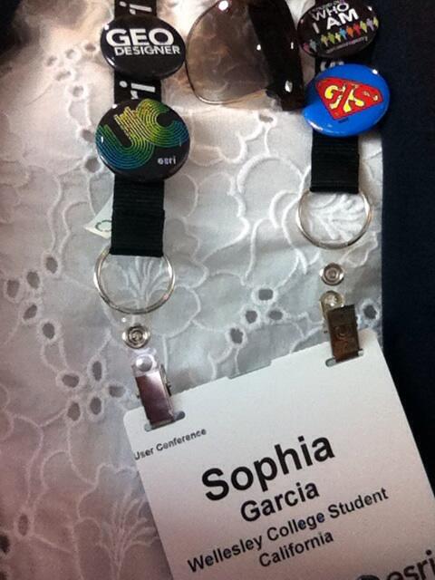 _sophiam_garcia's tweet image. Representing @Wellesley at the @EsriUC in San Diego. #mapgirl